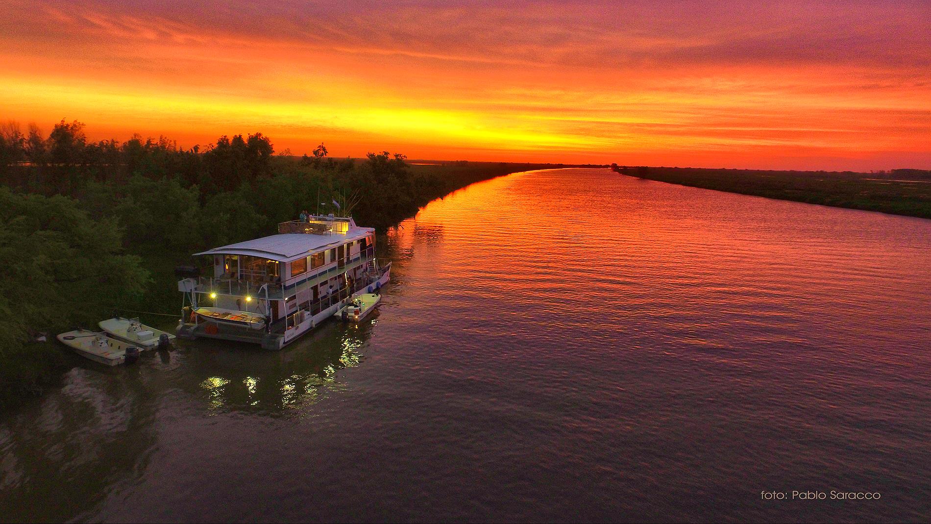 Golden Dorado River Cruiser